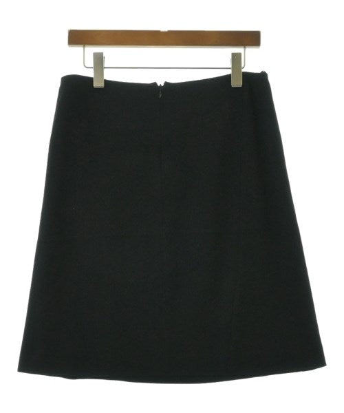 CHANEL กระโปรงยาวถึงเข่า