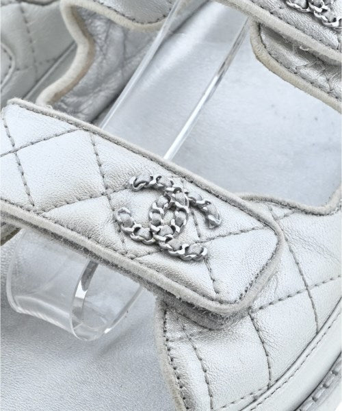 CHANEL รองเท้าแตะ
