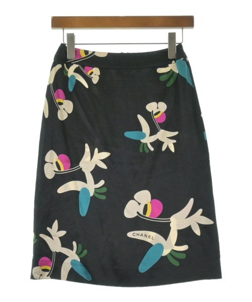 CHANEL กระโปรงยาวถึงเข่า