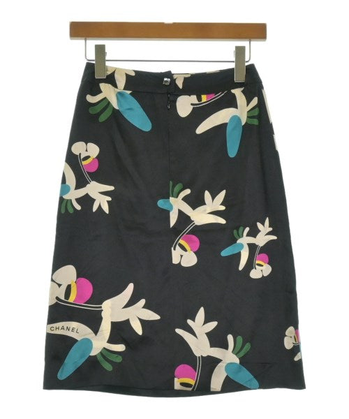 CHANEL กระโปรงยาวถึงเข่า