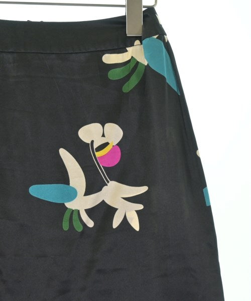 CHANEL กระโปรงยาวถึงเข่า