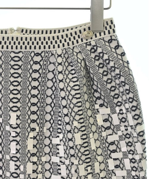 CHANEL กระโปรงยาวถึงเข่า