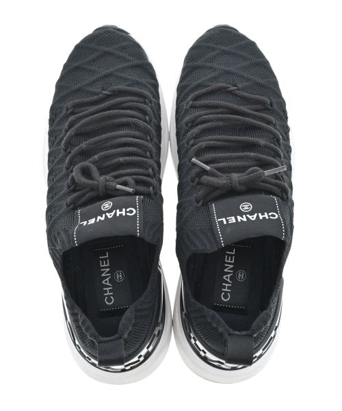 CHANEL รองเท้าผ้าใบ