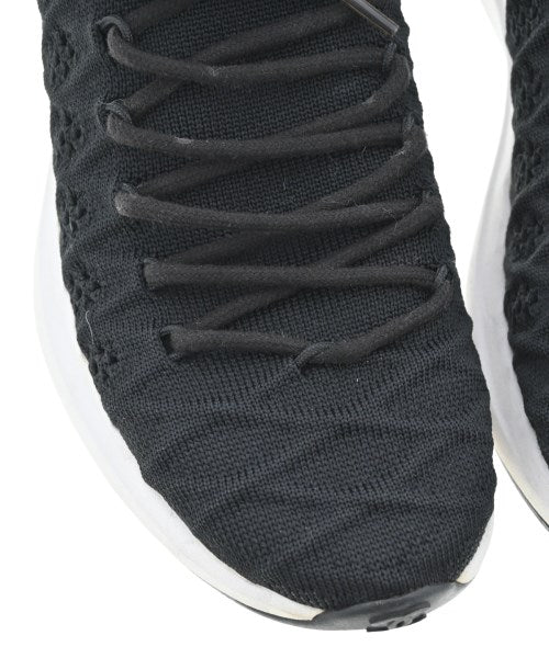 CHANEL รองเท้าผ้าใบ