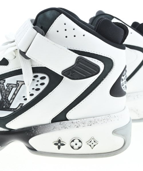 LOUIS VUITTON รองเท้าผ้าใบ