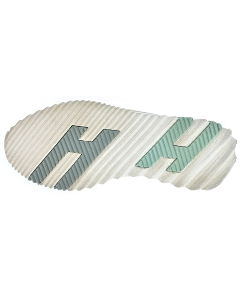 HERMES รองเท้าผ้าใบ