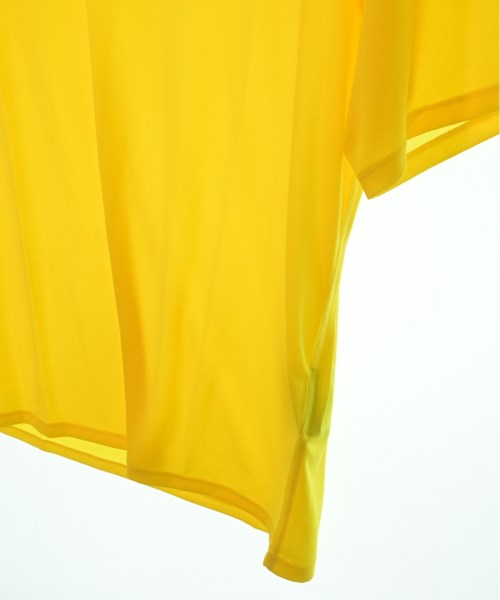 PRADA เสื้อยืด/เสื้อท็อปส์