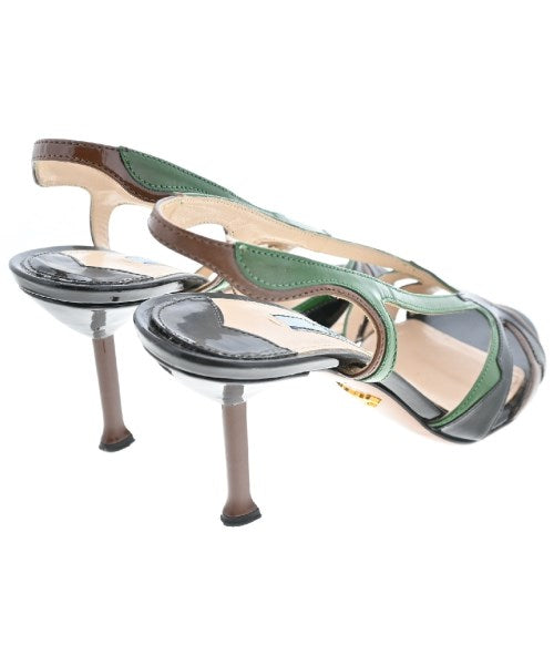 PRADA รองเท้าแตะ