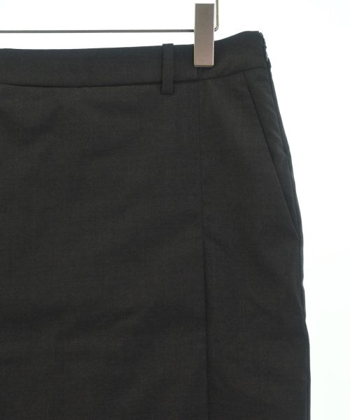 PRADA กระโปรงยาวถึงเข่า