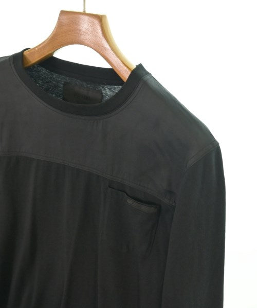 PRADA เสื้อยืด/เสื้อท็อปส์