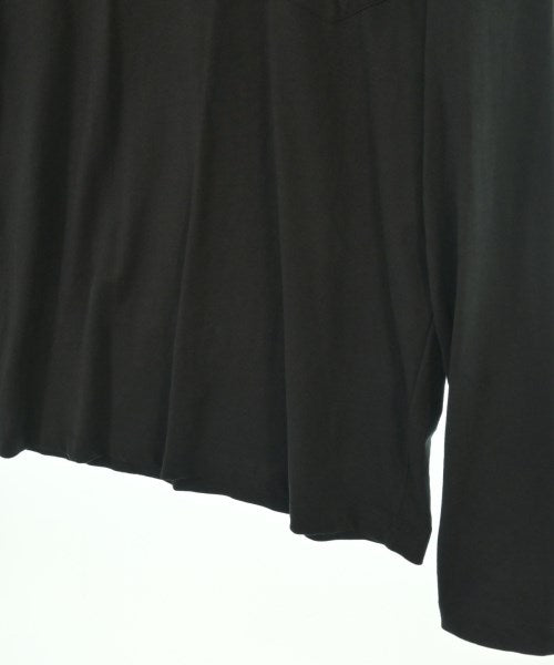 PRADA เสื้อยืด/เสื้อท็อปส์