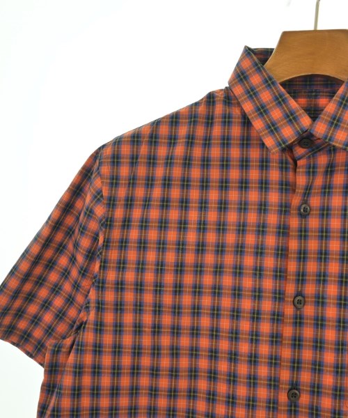 PRADA เสื้อลำลอง