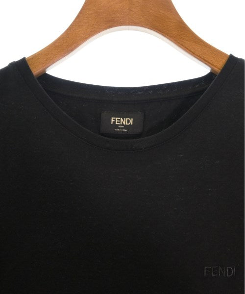 FENDI เสื้อยืด/เสื้อท็อปส์