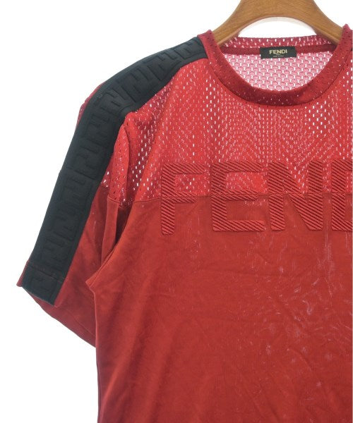 FENDI เสื้อยืด/เสื้อท็อปส์