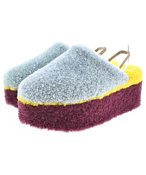 FENDI รองเท้าส้นสูง