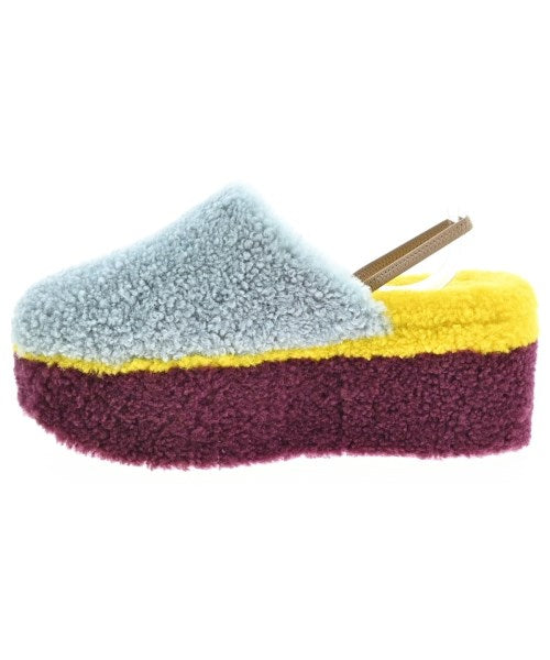 FENDI รองเท้าส้นสูง