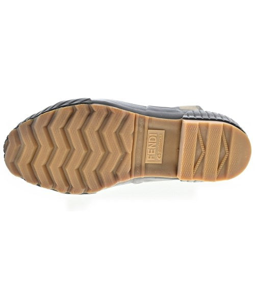FENDI รองเท้าผ้าใบ