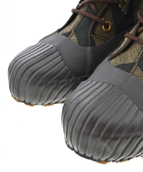 FENDI รองเท้าผ้าใบ