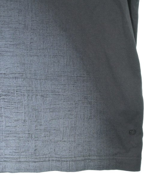 FENDI เสื้อยืด/เสื้อท็อปส์