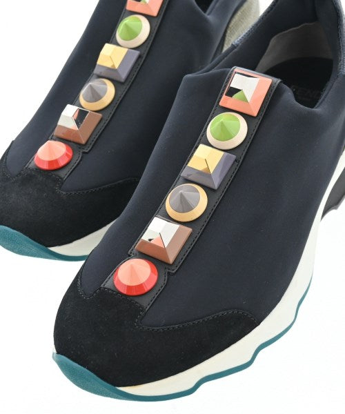 FENDI รองเท้าผ้าใบ