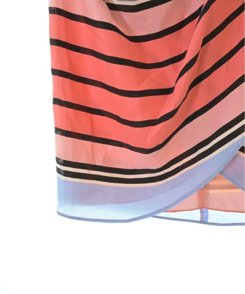 EMPORIO ARMANI กระโปรงยาวถึงเข่า