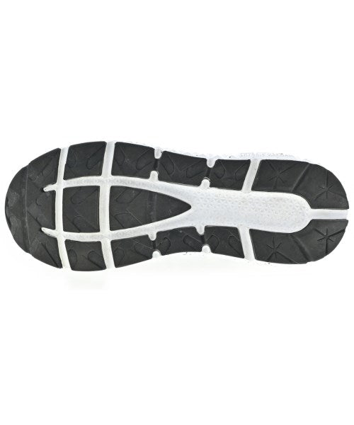 EMPORIO ARMANI รองเท้าผ้าใบ