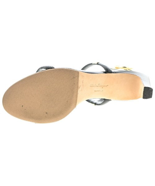 Salvatore Ferragamo รองเท้าแตะ