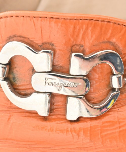 Salvatore Ferragamo รองเท้าส้นสูง