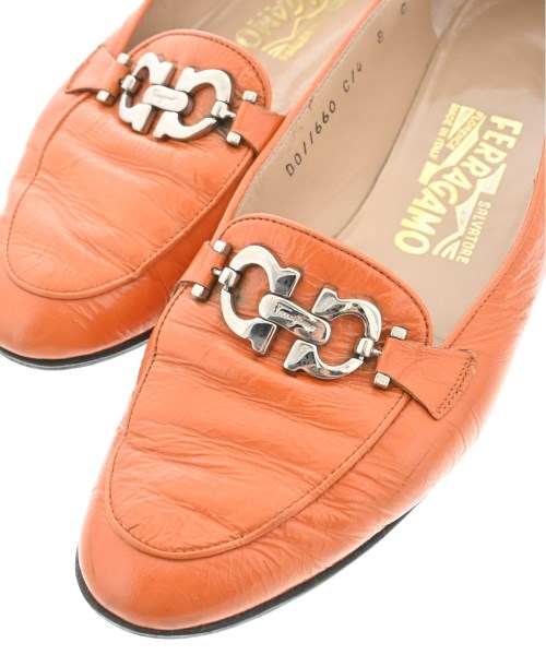 Salvatore Ferragamo รองเท้าส้นสูง