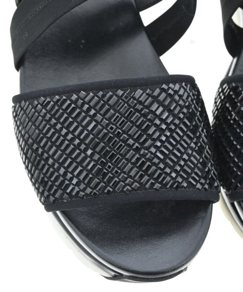 Salvatore Ferragamo รองเท้าแตะ