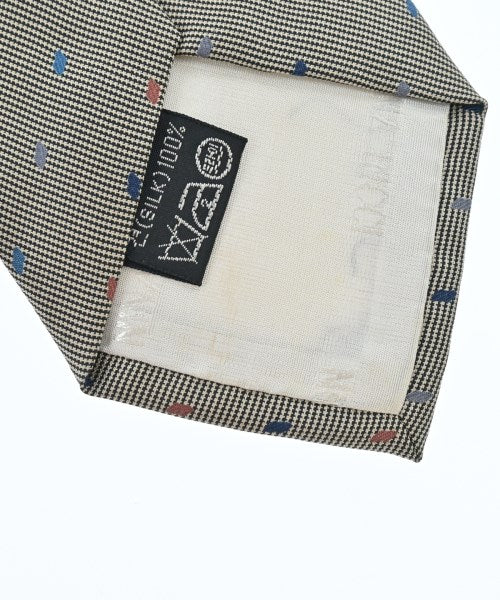 NINA RICCI เนคไท