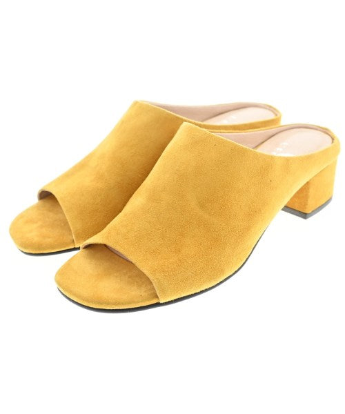 L'EQUIPE YOSHIE INABA รองเท้าแตะ