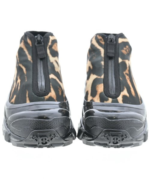 BURBERRY รองเท้าผ้าใบ