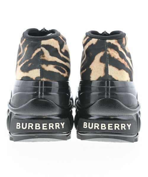 BURBERRY รองเท้าผ้าใบ