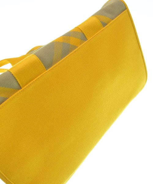 BURBERRY กระเป๋าถือขนาดใหญ่