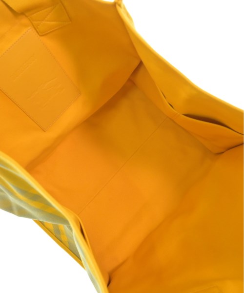 BURBERRY กระเป๋าถือขนาดใหญ่