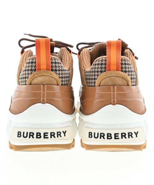 BURBERRY รองเท้าผ้าใบ