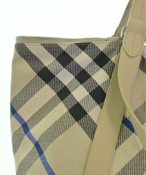 BURBERRY กระเป๋าถือขนาดใหญ่