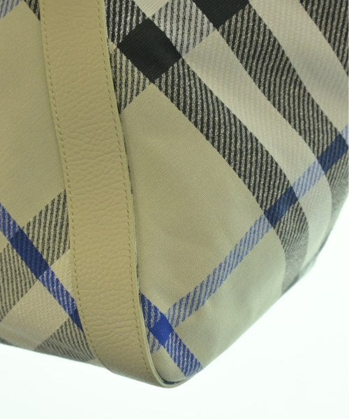 BURBERRY กระเป๋าถือขนาดใหญ่