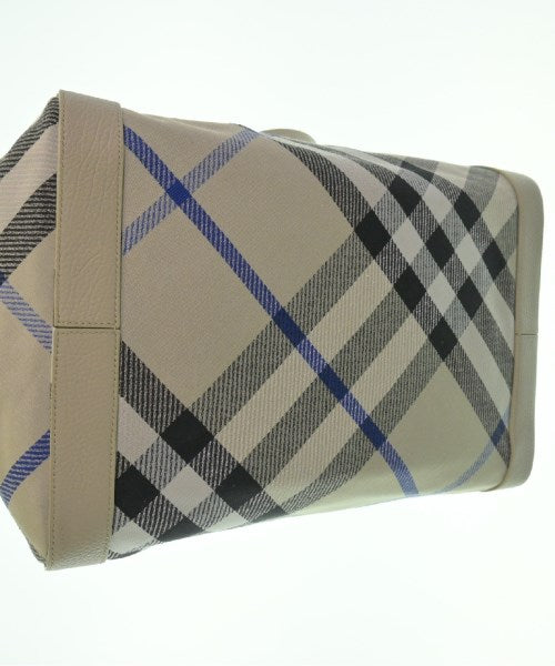 BURBERRY กระเป๋าถือขนาดใหญ่