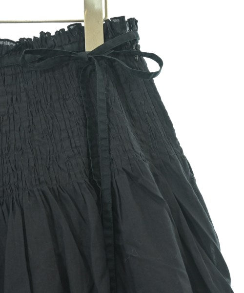 BURBERRY กระโปรงยาวถึงเข่า