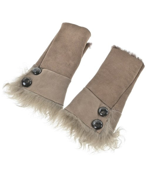 Owen Barry ถุงมือ