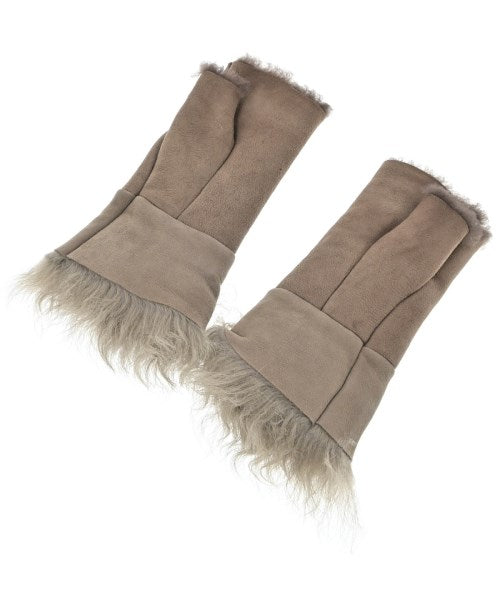 Owen Barry ถุงมือ