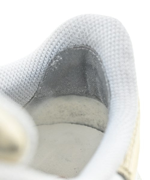 Christian Dior รองเท้าผ้าใบ