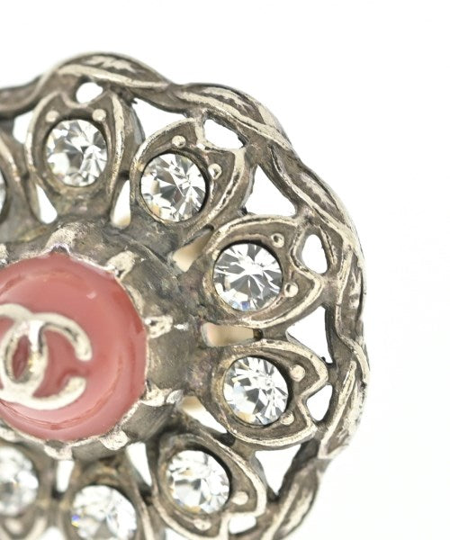 CHANEL เข็มกลัด/ดอกไม้ติดเสื้อ