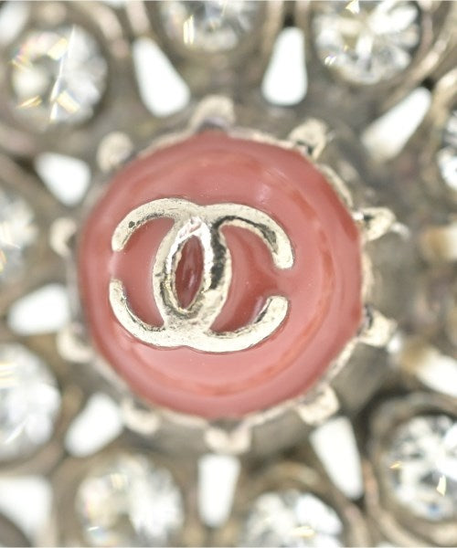 CHANEL เข็มกลัด/ดอกไม้ติดเสื้อ