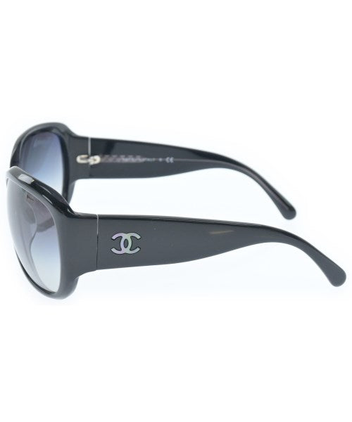 CHANEL แว่นกันแดด