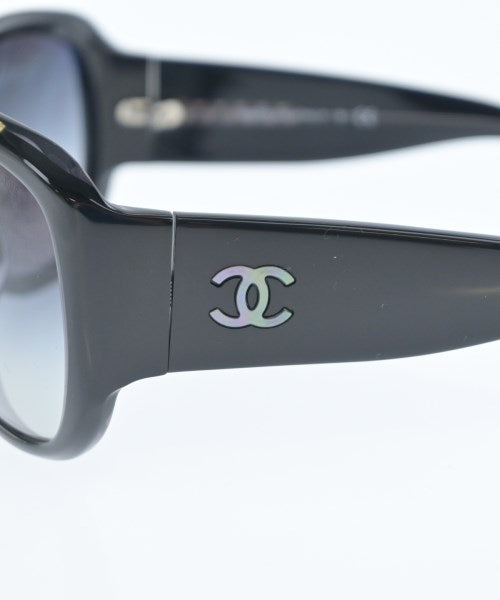 CHANEL แว่นกันแดด