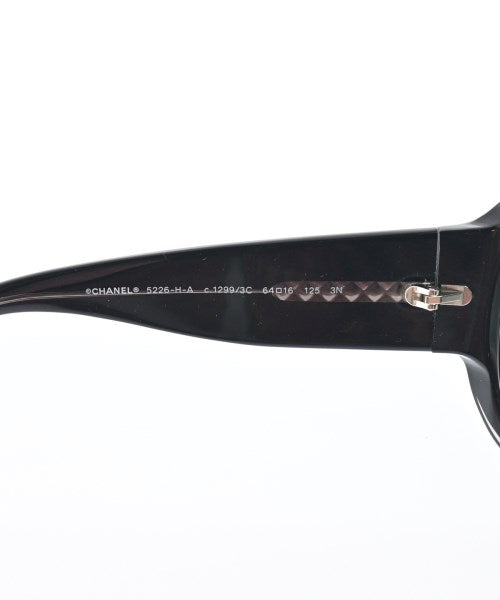 CHANEL แว่นกันแดด