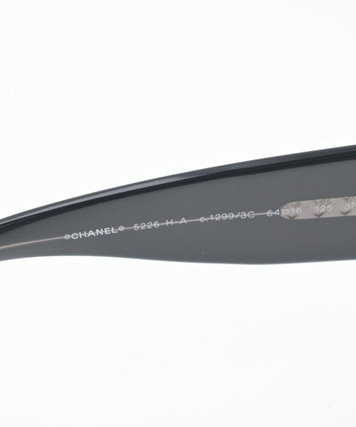 CHANEL แว่นกันแดด